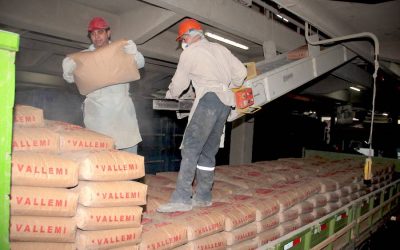 Reducen licencia de importación de cemento a favor de producción local