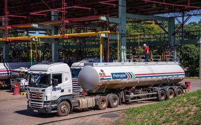 Leite sobre venta de combustible a Bolivia: “La función de Petropar es abastecer el mercado”